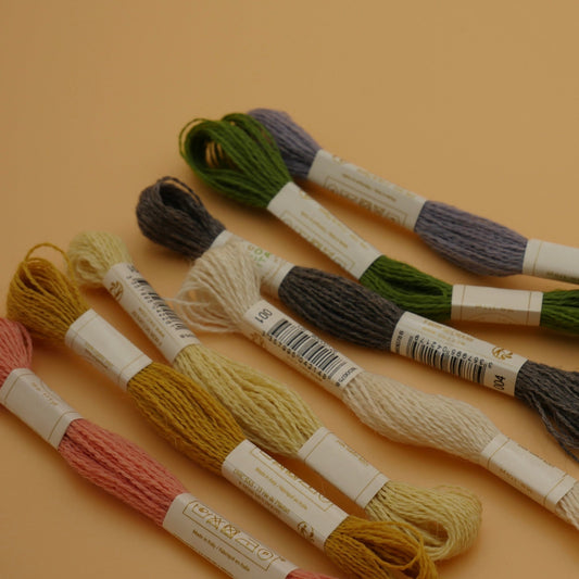Broderigarn af økologisk uld, græsgrøn - Dear Atelier